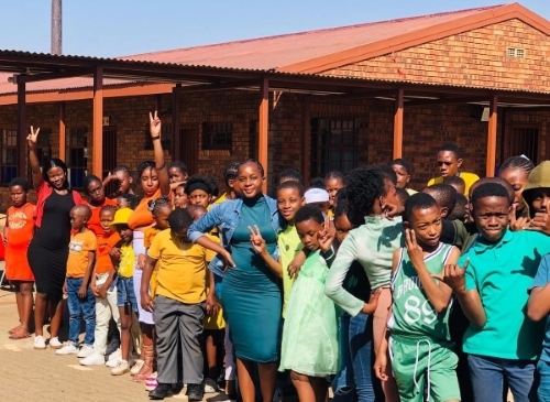 Tholimfundo Branch building in Protea Glen